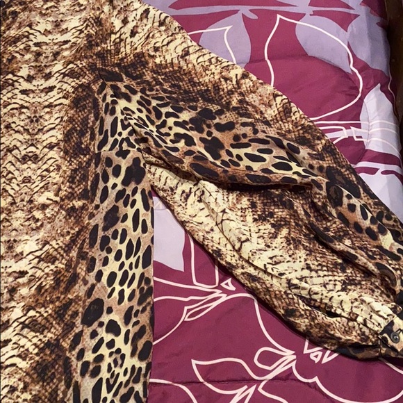 Blouse - Picture 2 of 5